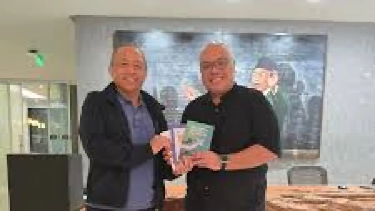 Siapa sebenarnya Glenn Sugita? Intip profil, estimasi kekayaan, dan peran krusialnya dalam menjaga stabilitas finansial Persib Bandung di sini.(Pinterest)