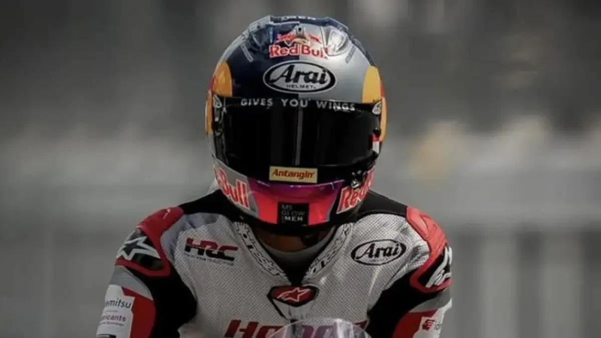 Veda Ega Pratama bangkit usai penalti Hungaria. Honda Team Asia siapkan upgrade motor jelang Moto3 Ceko 2026. (Pinterest) 