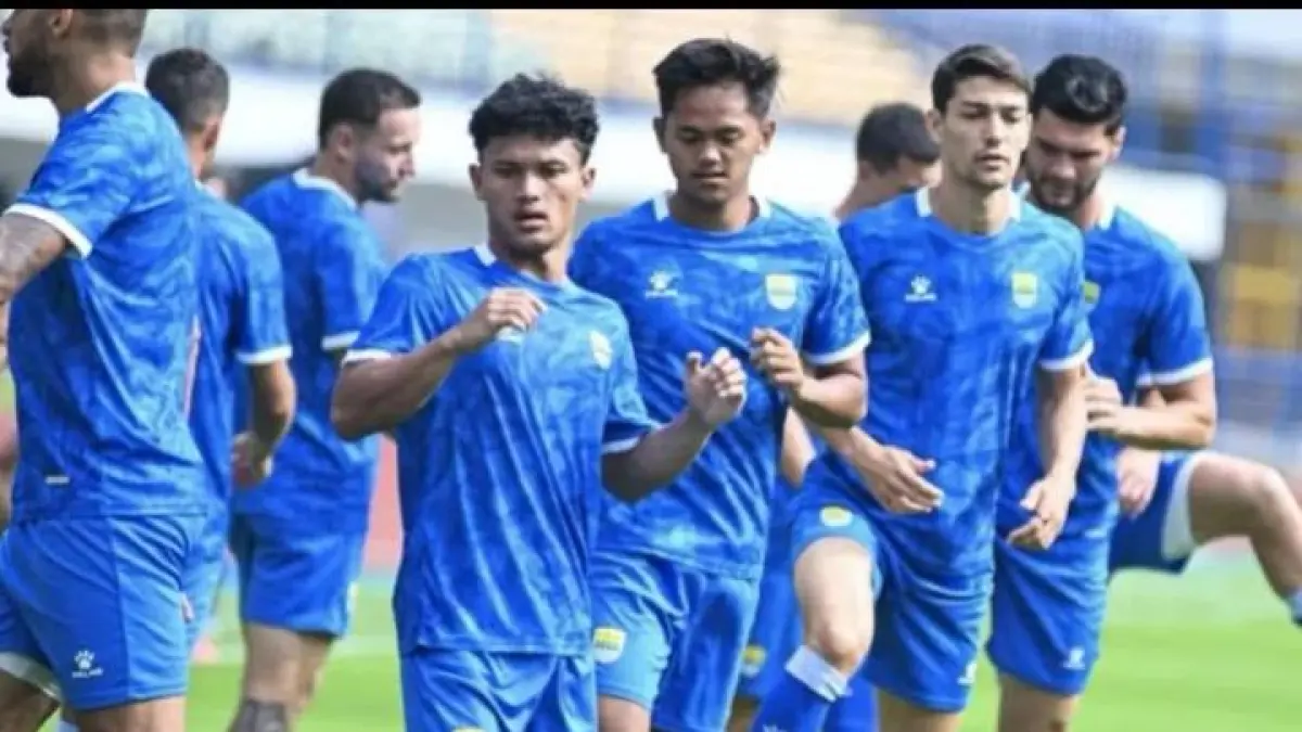 Persib terbaru hari ini menyoroti pemain muda yang tampil menjanjikan. Persaingan skuad Maung Bandung semakin ketat jelang musim 2026.

