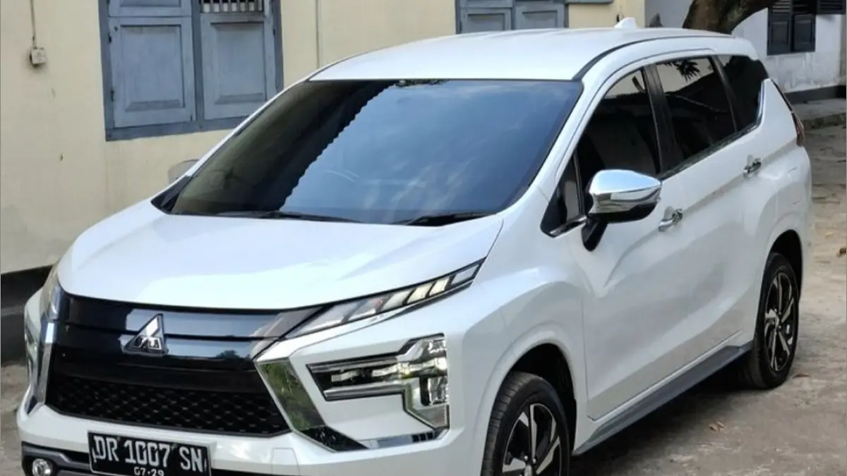 Cari mobil keluarga bekas 100 jutaan 2026 yang bandel dan irit? Ini 5 rekomendasi MPV tiga baris terbaik paling awet untuk jangka panjang!
