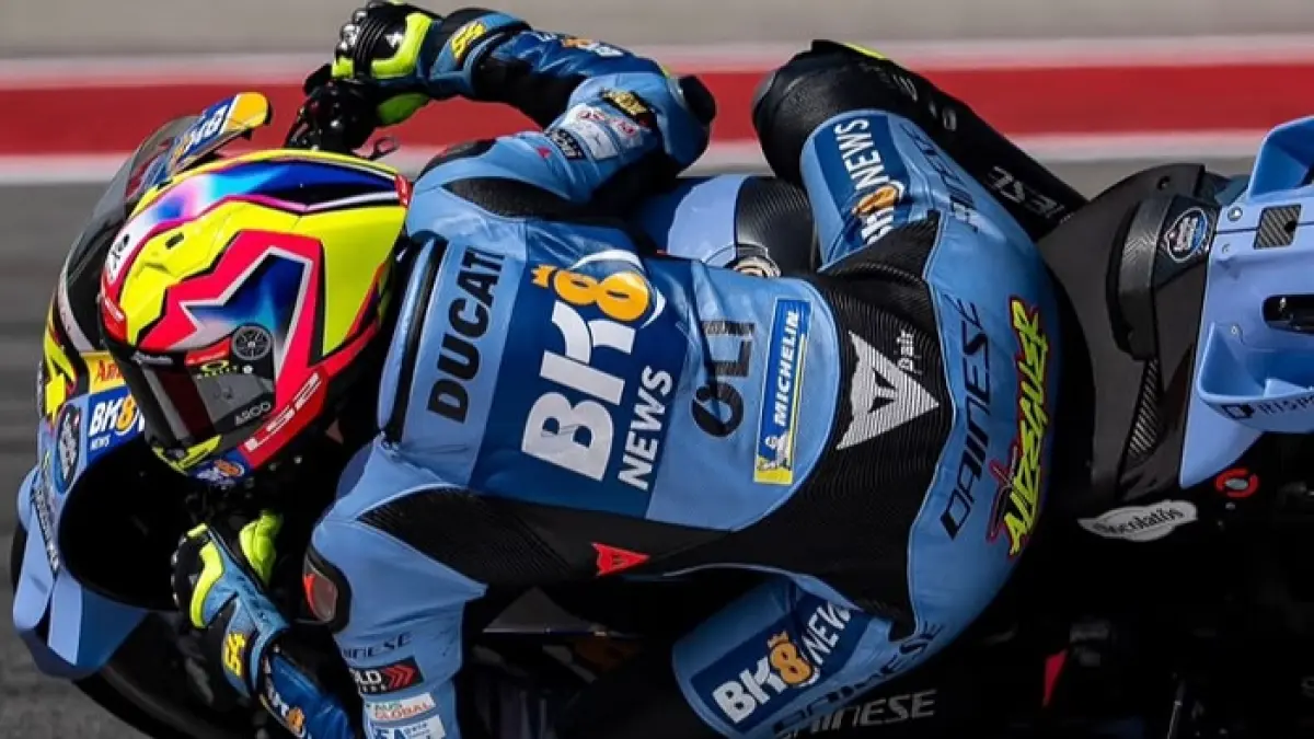 Kontroversi Moto3 Hungaria 2026 berujung diskualifikasi Brian Uriarte dan keuntungan besar bagi Veda Ega Pratama. (Pinterest)