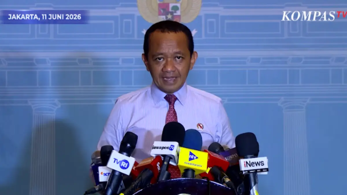 Menteri ESDM pastikan harga BBM subsidi tetap, pemerintah percepat transisi energi dan pemulihan listrik. (YT. KOMPAS TV)