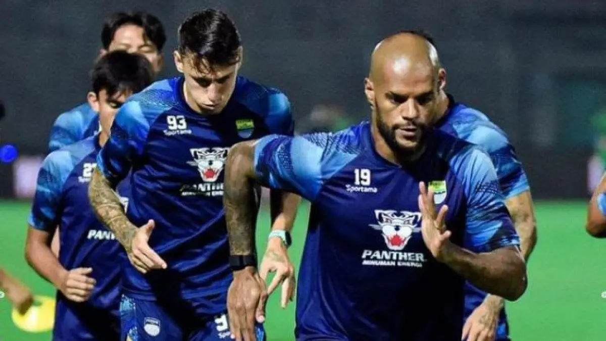 Pemain asing Persib Bandung menjadi kunci kekuatan Maung Bandung jelang musim 2026. Bobotoh menanti kontribusi terbaik mereka.