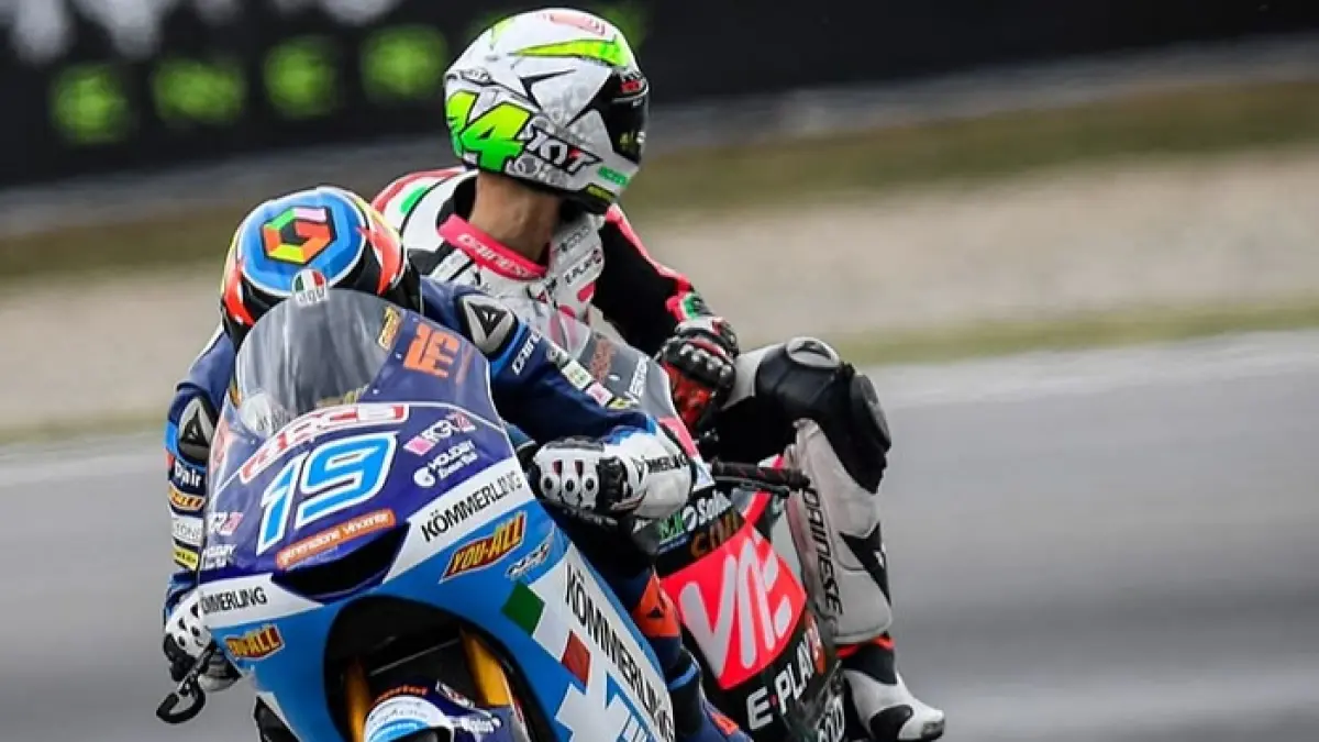 Veda Ega Pratama diuntungkan sanksi berat FIM untuk Alvaro Uriarte. Klasemen Moto3 2026 pun terancam berubah. (Pinterest)