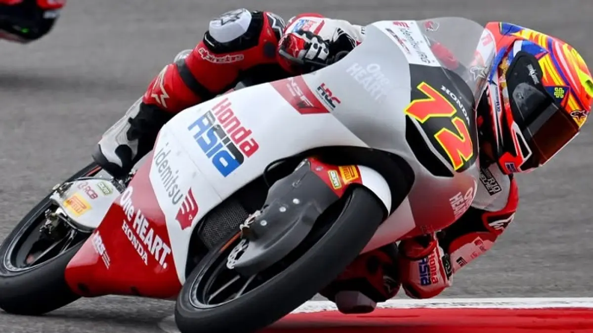 Aturan Moto3 2026 jadi sorotan jelang GP Ceko. Feda Ega Pratama berpeluang naik ke lima besar dan puncaki rookie terbaik.(Gemini AI)