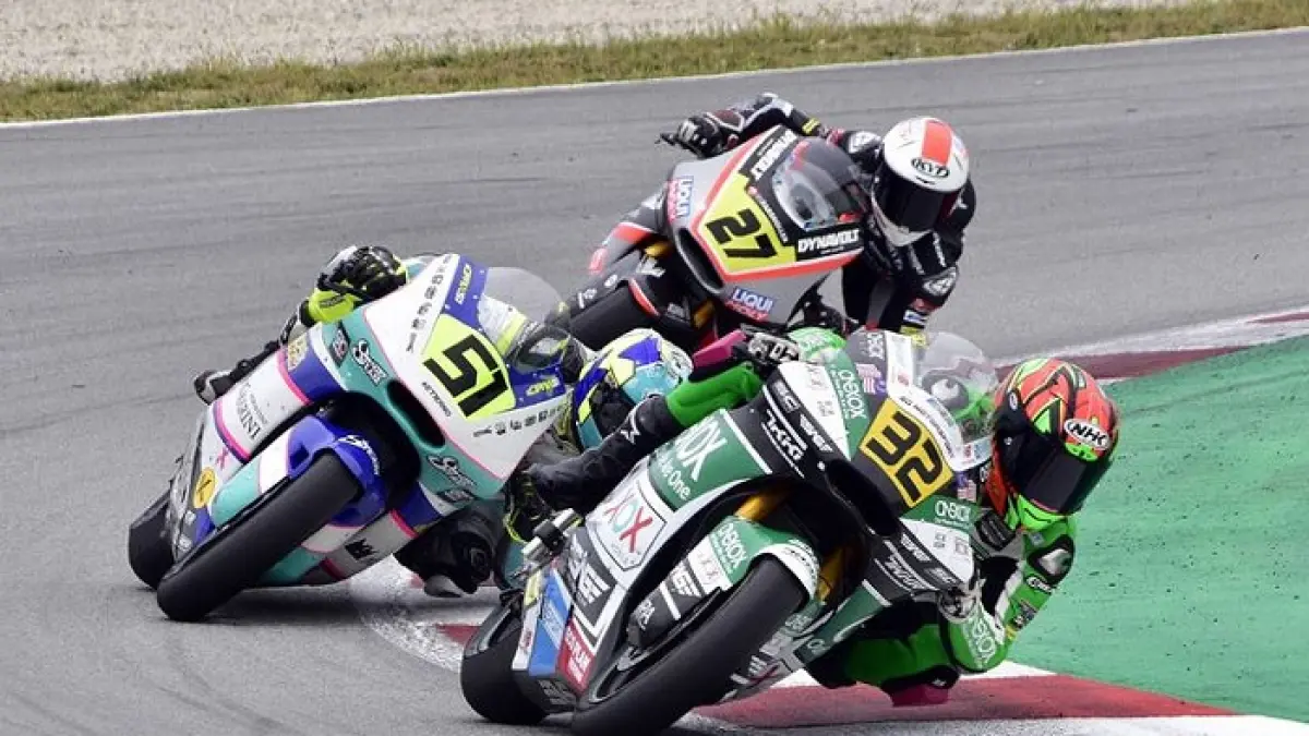 Dorna dikabarkan meninjau ulang hasil Moto3 Hungaria 2026. Sistem poin Moto3 berpotensi mengubah klasemen dan peluang Veda Ega Pratama.(Gemini AI)