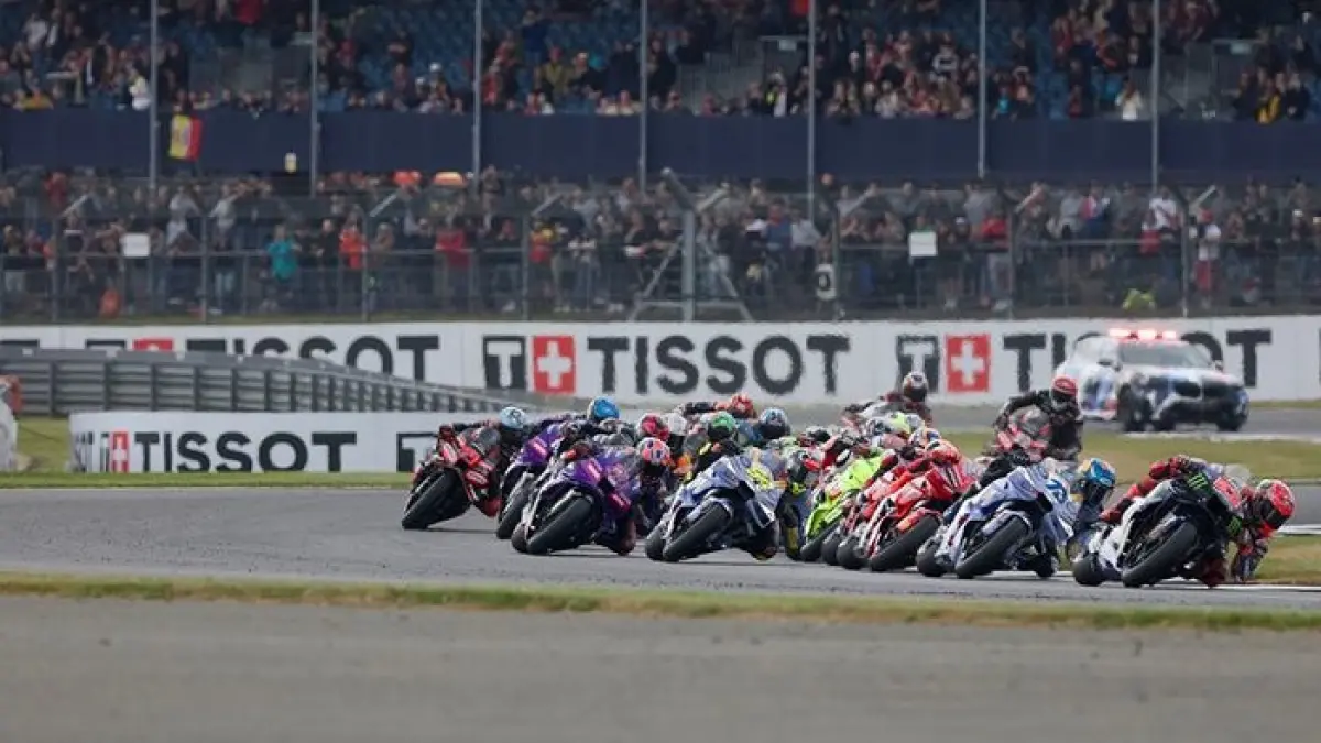 Klasemen Moto3 2026 berubah usai Brian Uriarte didiskualifikasi. Veda Ega Pratama naik ke posisi 4 dan makin dekat tiga besar.(Gemini AI)