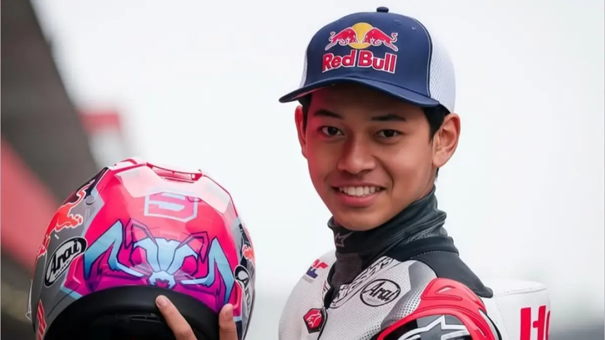 Cetak sejarah di Moto3 Brazil 2026! Veda Ega Pratama raih podium 3 di Sirkuit Goiania dan dapat julukan baru 