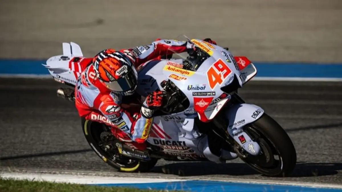 Feda Ega Pratama bikin kejutan di Moto3 Hungaria 2026. Dari posisi 26 langsung melonjak ke P2 dan lolos otomatis ke Q2.(Pinterets)