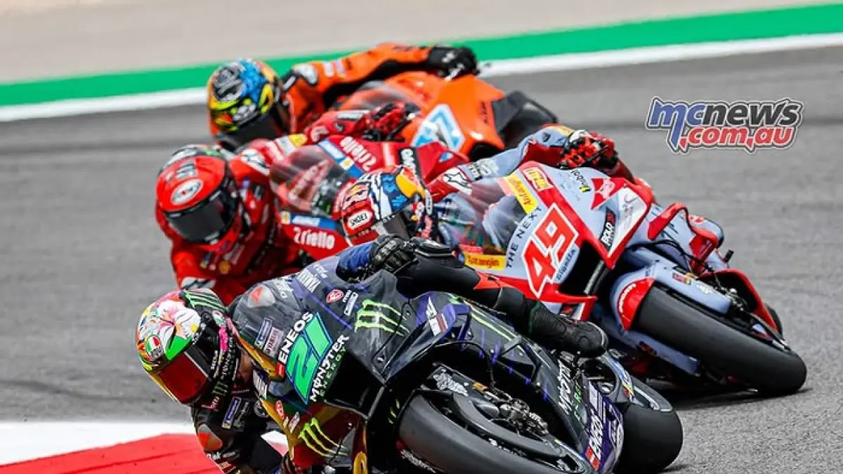 Kontroversi Long Lap Penalty MotoGP 2026 heboh! Dorna cabut podium, Rossi bicara, Hakim Danish vs Max Quiles panas.(Pinterest)