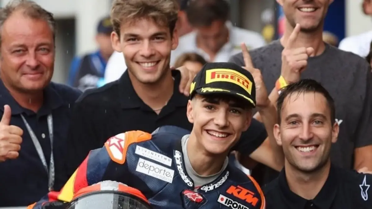 Profil Brian Uriarte Moto3 2026, fakta terbaru juara Mugello dan rookie KTM Ajo yang jadi sorotan dunia balap.(Gemini AI)