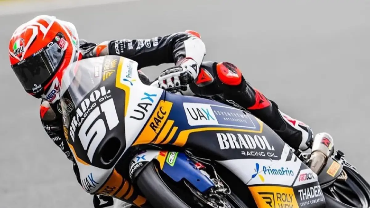 Rivalitas Veda Ega Pratama vs Brian Uriarte di Moto3 2026 memanas usai diskualifikasi dan perubahan klasemen dramatis.(Gemini AI)