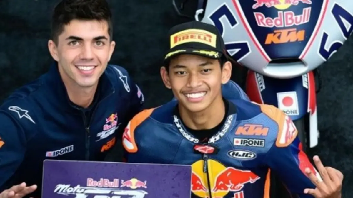 Skandal manipulasi mesin terbongkar! Penalti masif FIM dan Dorna untuk rival otomatis bawa Feda Ega Pratama puncaki klasemen Moto3.