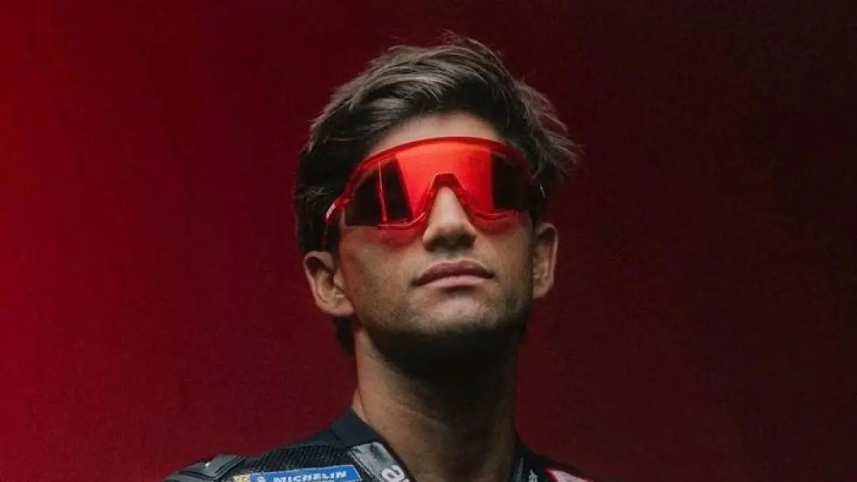 Jorge Martin kembali jadi sorotan usai insiden dengan tim Aprilia dan masalah sponsor yang memicu spekulasi masa depannya.(Gemini AI)
