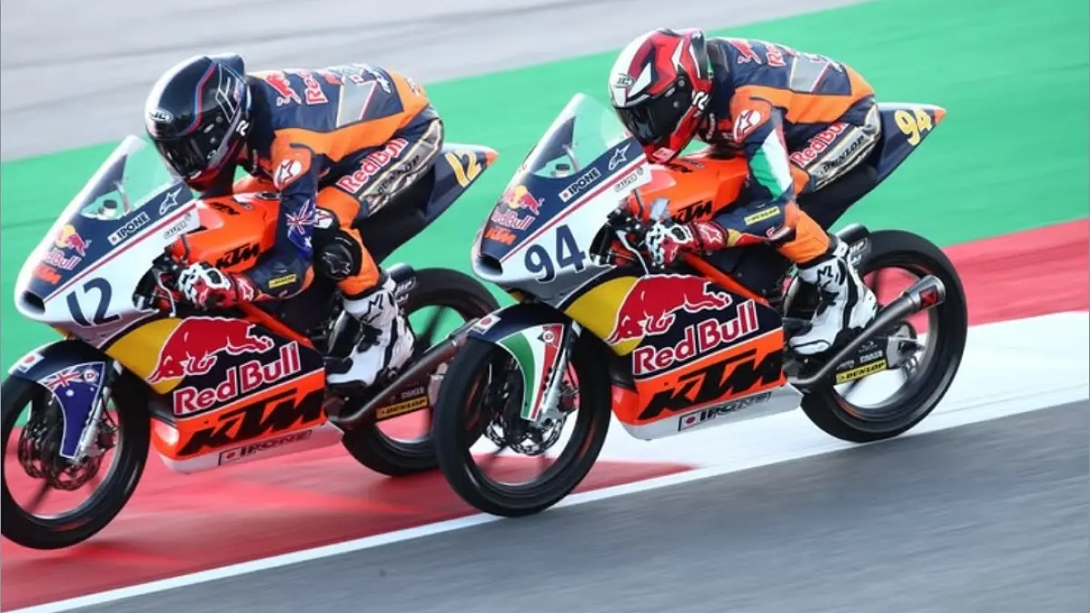Hasil Moto3 Ceko 2026: Balapan dramatis di Brno lahirkan juara baru! Simak selebrasi emosional tiga pembalap terbaik di podium parc ferme.