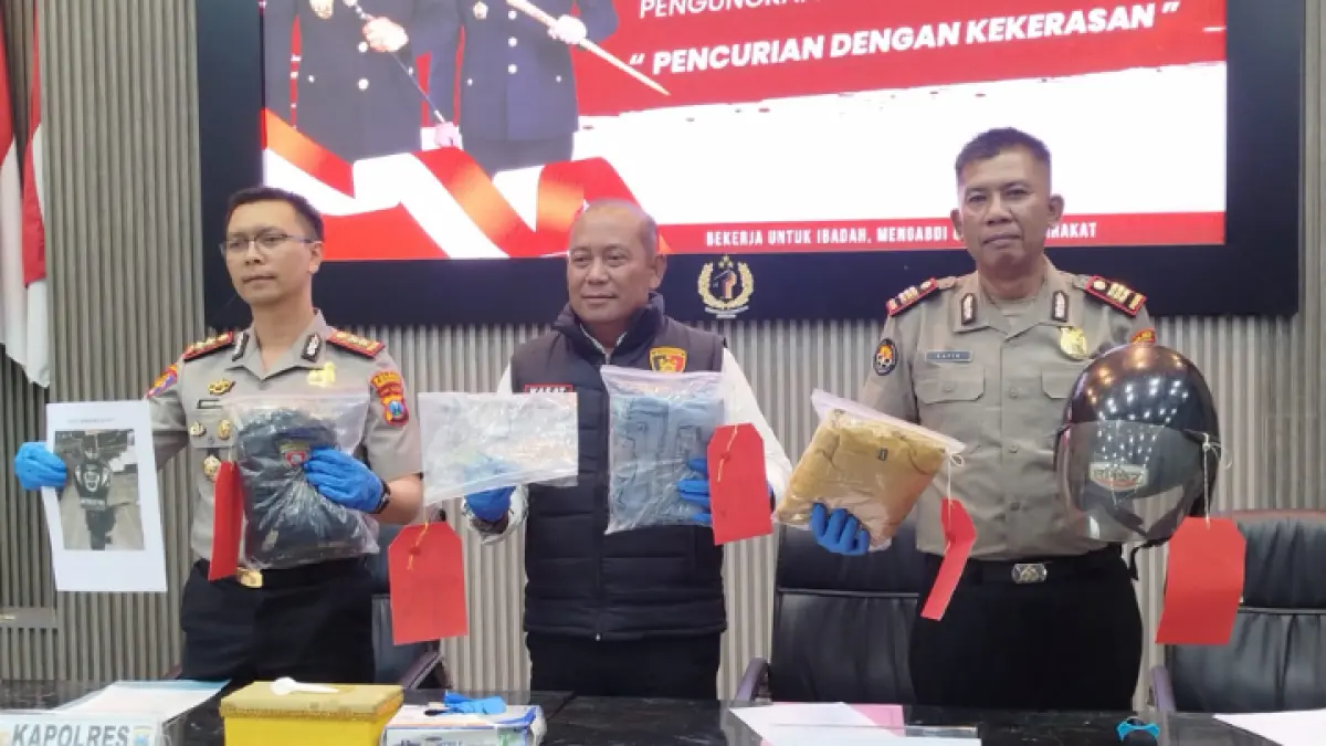 Residivis jambret asal Tugu kembali ditangkap usai beraksi di tiga lokasi. Sasar lansia dan anak, terancam 9 tahun penjara. (ZAKI JAZAI / RADAR TRENGGALEK)