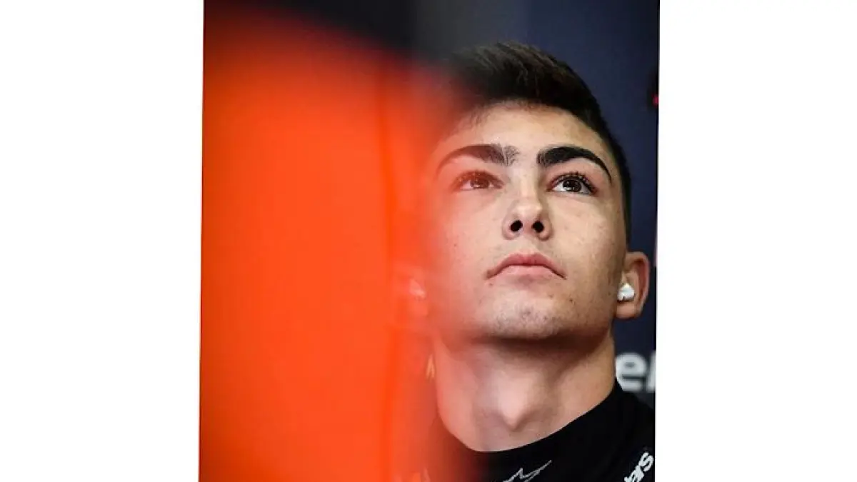 Adrien Fernandez didiskualifikasi Moto3 2026. Feda Ega Pratama berpeluang naik ke tiga besar klasemen dunia usai keputusan FIM.(pinterest)