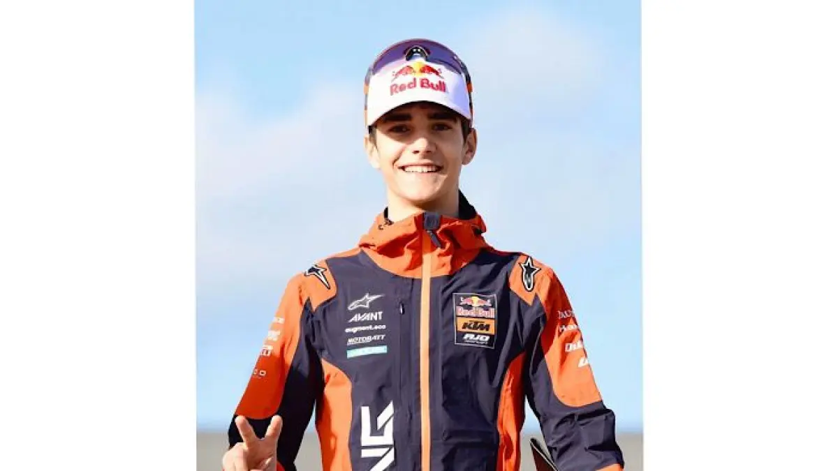 Feda Ega Pratama kembali pimpin klasemen Rookie Moto3 2026 usai Dorna dan FIM merevisi hasil Moto3 Hungaria.(pinterest)