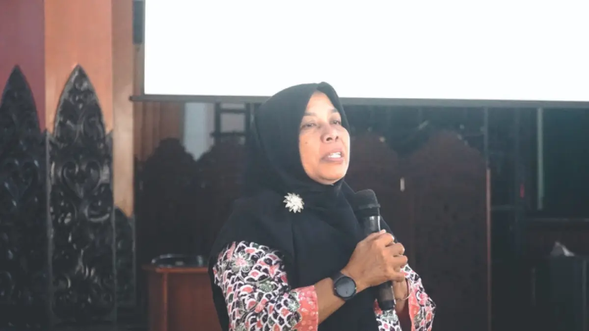 SUTIAH, Kepala Divisi Pemberdayaaan Perempuan dan Perlindungan Anak dari LPKP Jawa Timur. (FATRA ADITYA / RADAR TRENGGALEK)