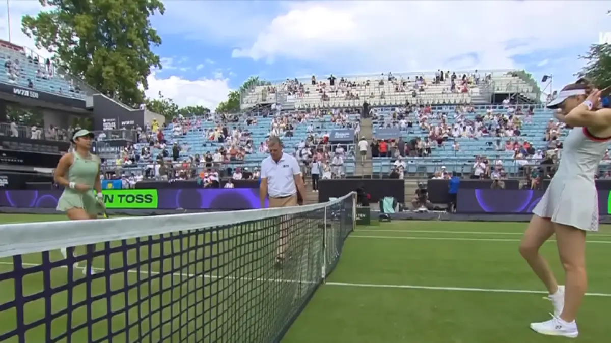 Alexandra Eala rayakan kemenangan sensasional usai tumbangkan unggulan kedua dunia pada debut WTA Berlin. (YT.WTA)
