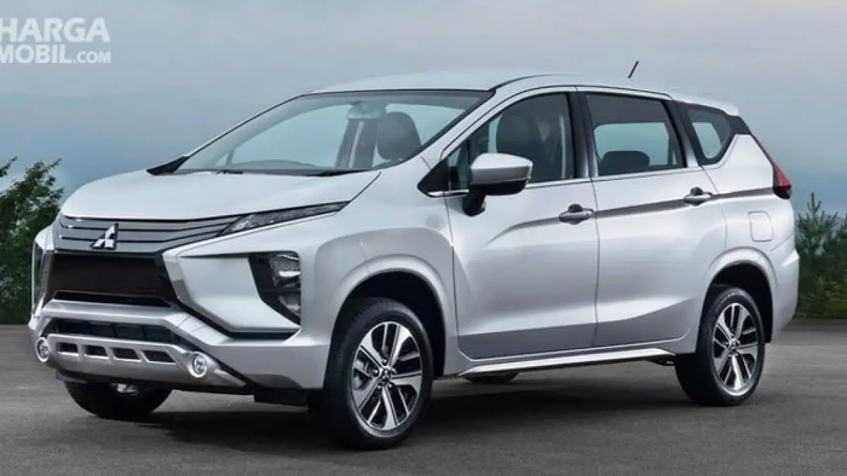 Mobil bekas MPV Rp100 jutaan masih diminati pada 2026. Toyota Avanza, Innova Barong, Ertiga, hingga Xpander jadi pilihan favorit. (Pinterest) 