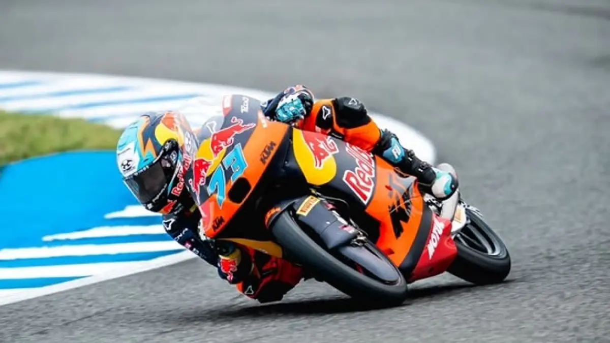 Daftar sementara pembalap Moto3 2026 telah terungkap. Veda Ega Pratama dipastikan tampil bersama Honda Team Asia.(Gemini AI)
