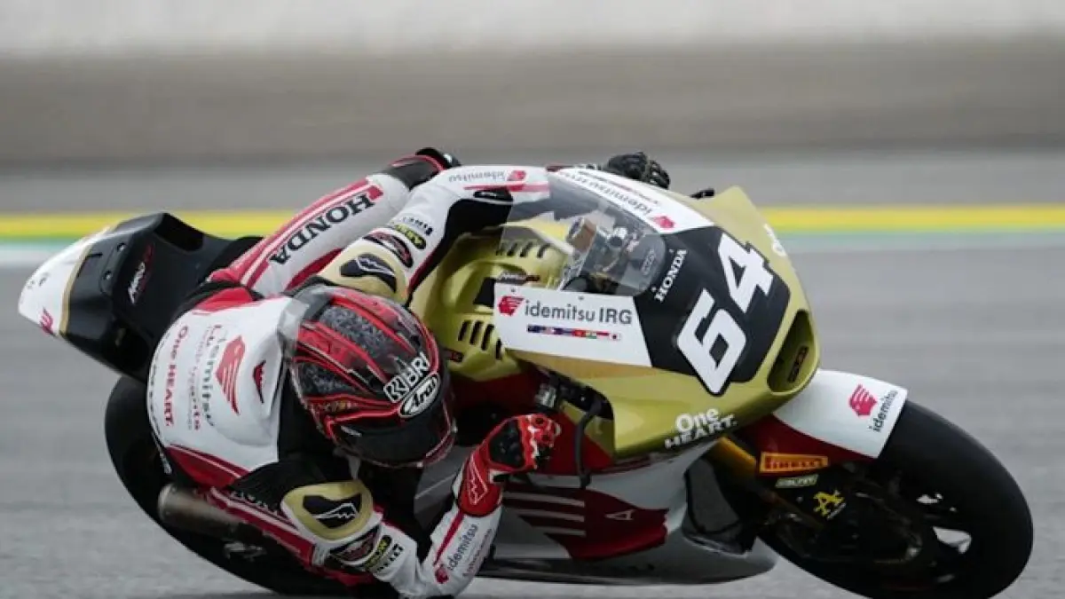 Feda Ega Pratama dapat Honda Civic RS usai podium Moto3 Brasil. Kini sang wonder kid Indonesia siap mengguncang GP Ceko 2026.(pinterest)