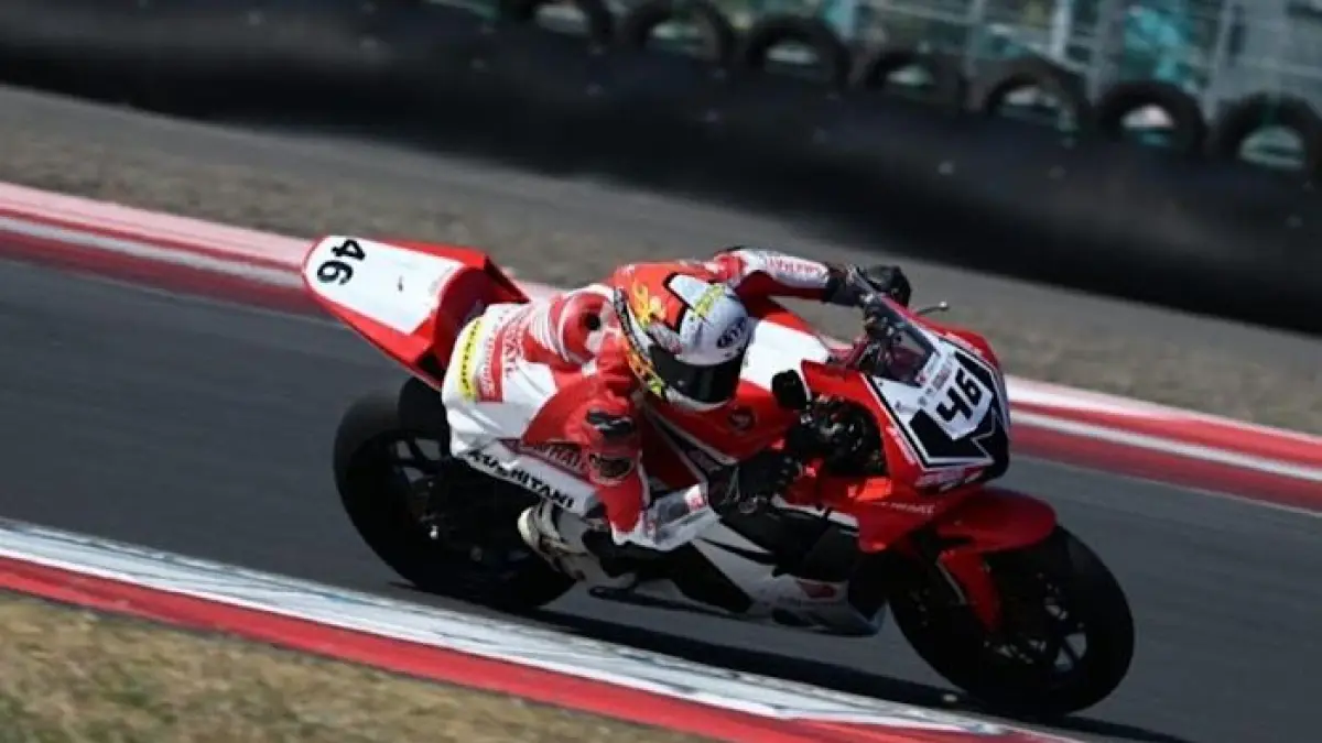 Feda Ega Pratama naik ke empat besar Moto3 2026. Rumor upgrade mesin HRC jelang GP Ceko bikin rival mulai waspada.(pinterest)