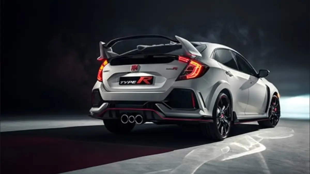 Honda Civic RS Hybrid hadir lebih bertenaga, irit, dan canggih dengan mesin baru serta fitur modern. Simak ulasannya. (PINTEREST)
