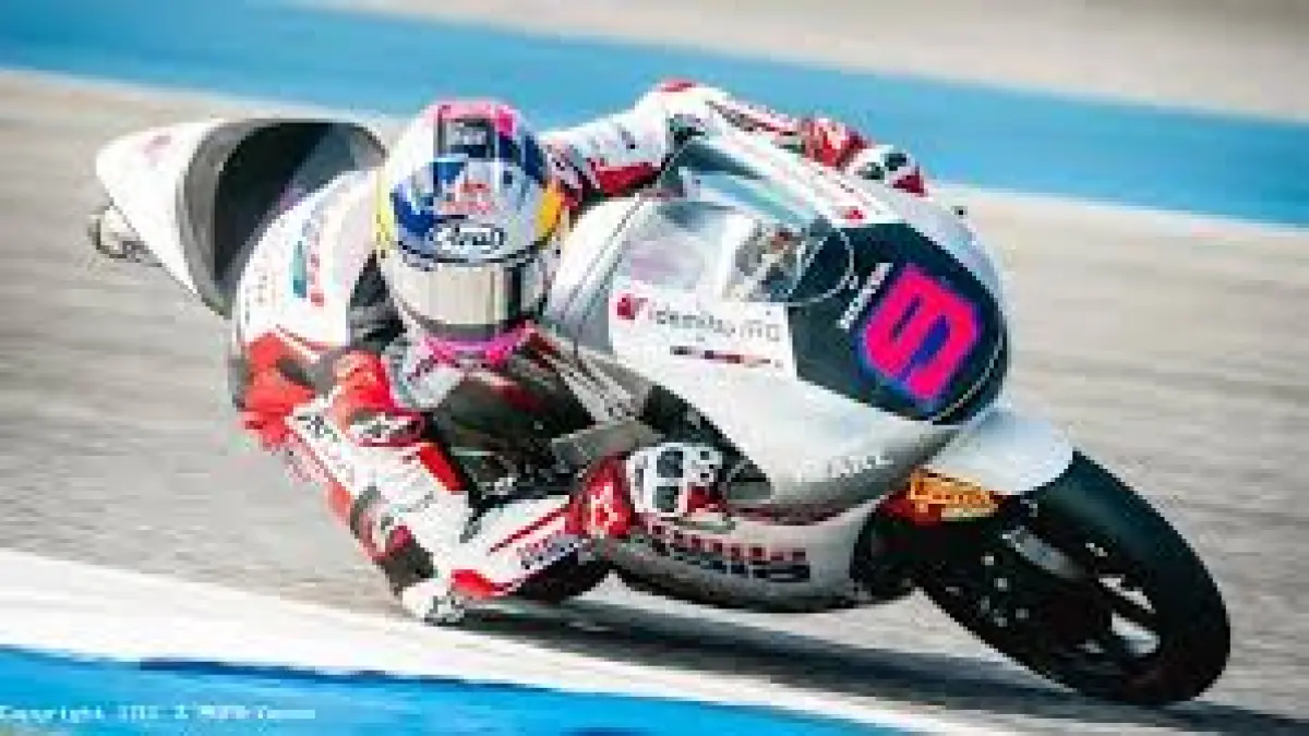 Veda Ega Pratama dapat dukungan penuh HRC Jepang lawan regulasi Moto3 Ceko 2026. Simak bagaimana Honda bela talenta Indonesia ini di lintasan dunia!