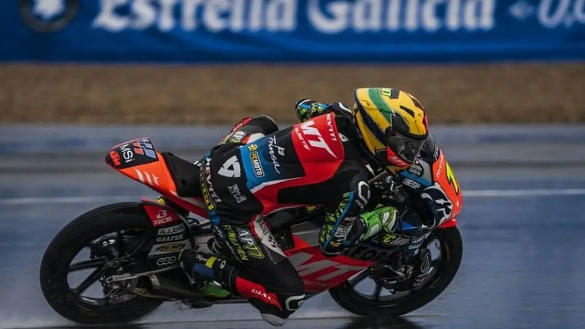 Veda Ega Pratama start P8 di Moto3 GP Ceko 2026. Simak starting grid, klasemen terbaru, dan peluang podium pembalap Indonesia.(Gemini AI)