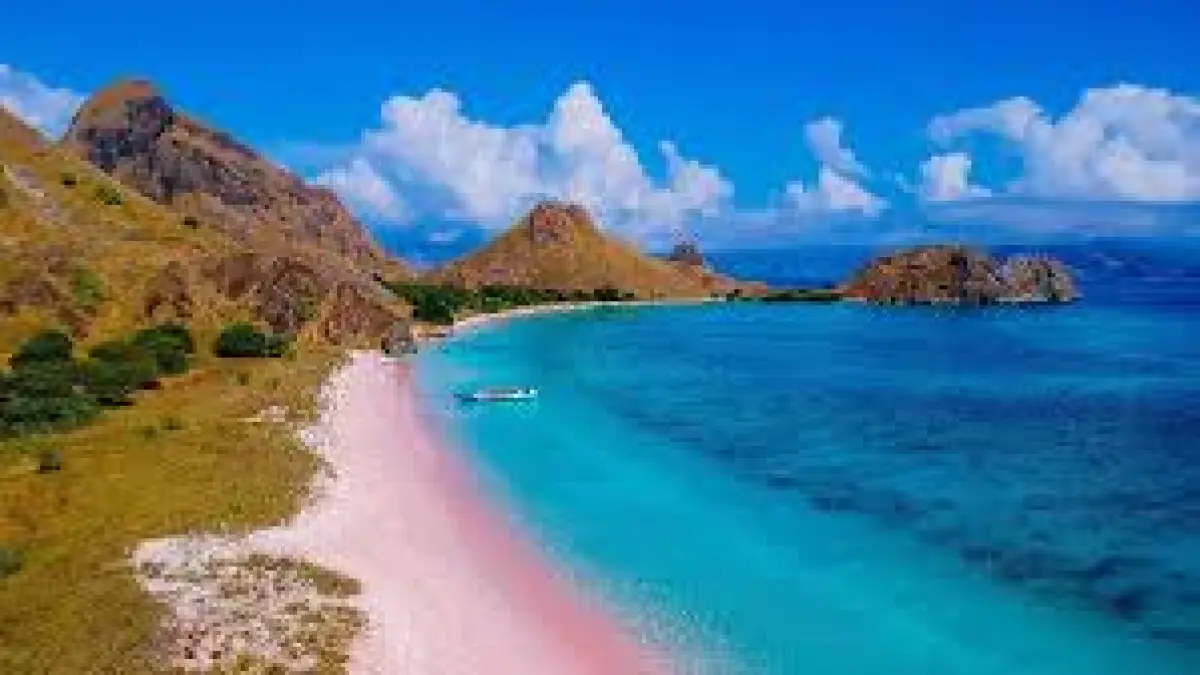 Ingin liburan estetik? Jelajahi deretan Pantai Instagramable di Indonesia, dari Pink Beach hingga Gili Islands yang memukau dan wajib dikunjungi.