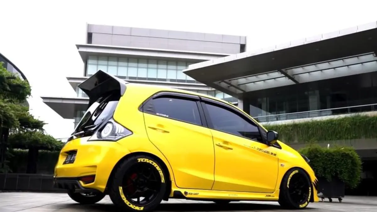 Honda Brio dari masa ke masa memperlihatkan perjalanan panjang hingga menjadi mobil favorit masyarakat.(Pinterest)