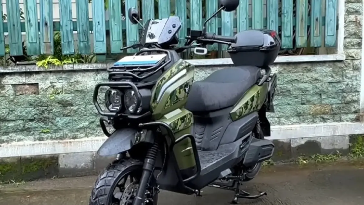 Indomobil Emotor Tyranno Terbaru hadir dengan desain adventure, Android Auto, dan jarak tempuh hingga 110 km. (SC YOUTUBE)