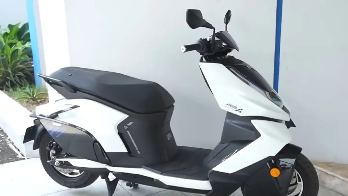 motor listrik tercepat di Indonesia, motor listrik futuristik, motor listrik premium, motor listrik performa tinggi, kendaraan listrik Indonesia