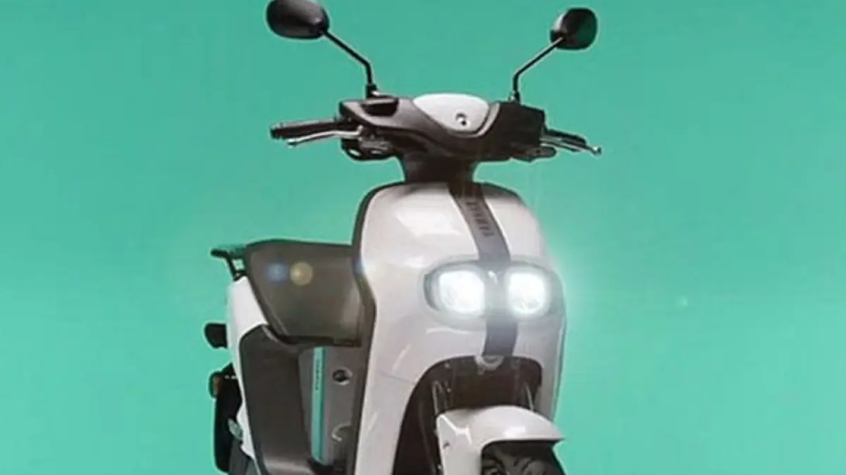 Adu spesifikasi Honda EM1 e: vs Yamaha Neos. Komparasi skutik listrik Jepang Rp 30 jutaan dengan bagasi 27 liter dan opsi dual baterai!