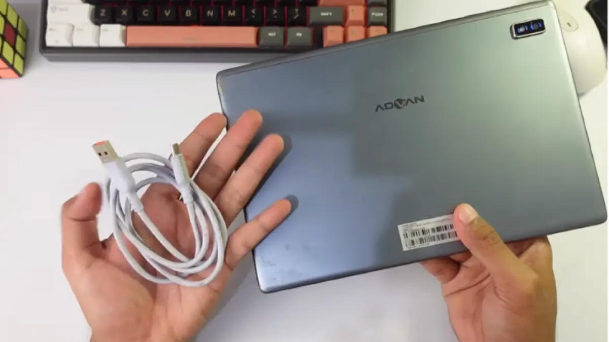 Advan Sketsa 2 bekas menjadi buruan pencari gadget murah. Layar 10 inci dan baterai 6.000 mAh jadi daya tariknya. (YT.ERDEV)