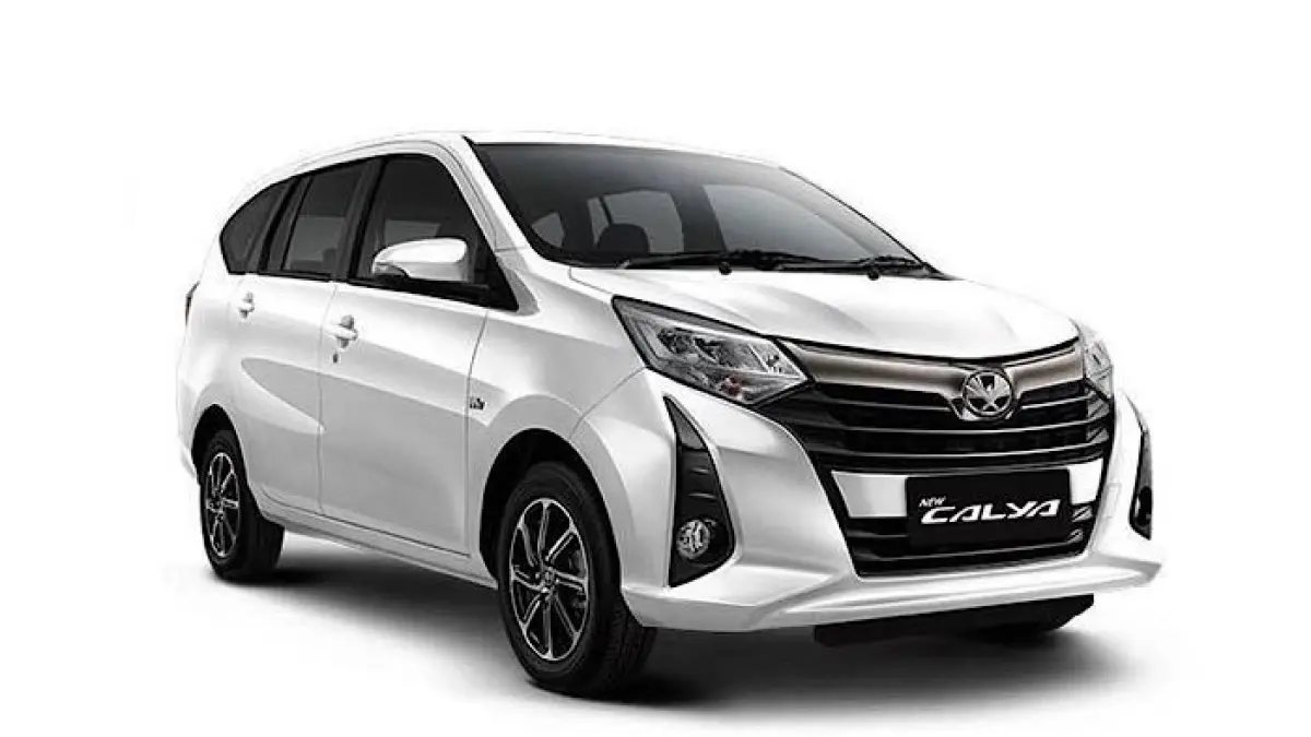 Modifikasi Toyota Calya bergaya OEM Plus sukses ubah citra LCGC. Tampil elegan dengan velg Braid original dan interior premium.(pinterest)