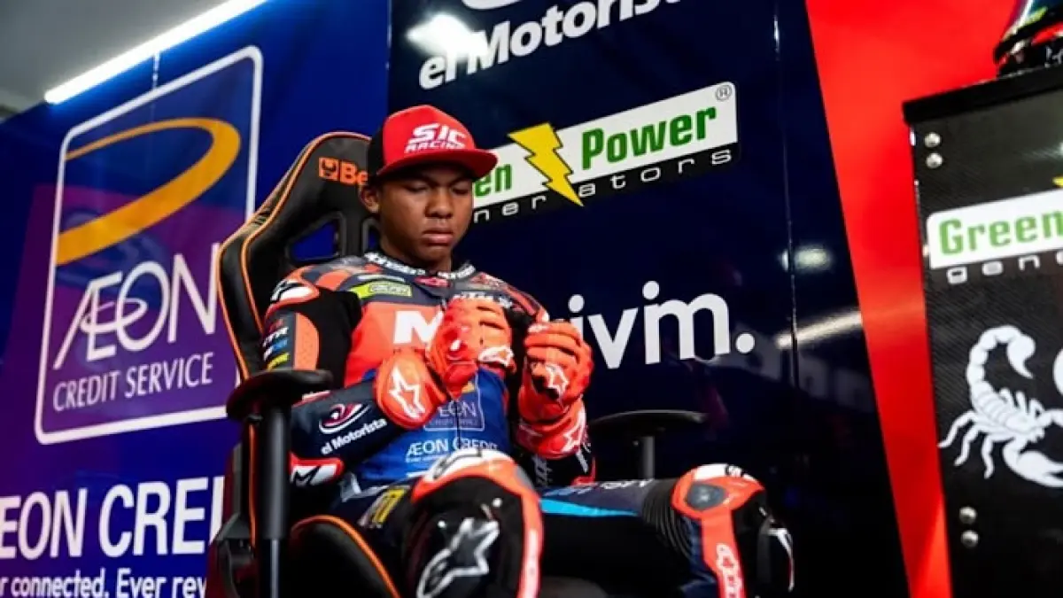 FP2 Moto3 Belanda 2026 menjadi titik balik Feda Ega Pratama. Naik ke posisi 13 dan ungguli Hakim Danish jelang sesi kualifikasi Assen.(pinterest)