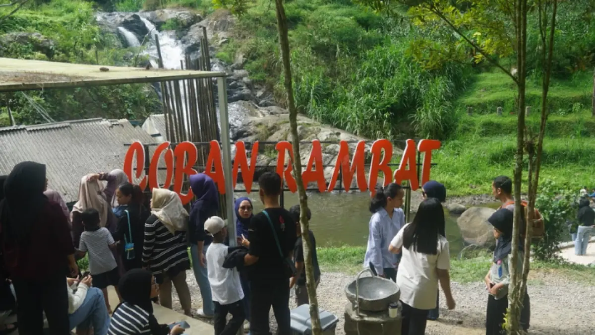 BERLANJUT: Meskipun sebagian lahan milik Perhutani masuk KDHPK, PKS tetap berjalan. (FATRA ADITYA/RADAR TRENGGALEK)