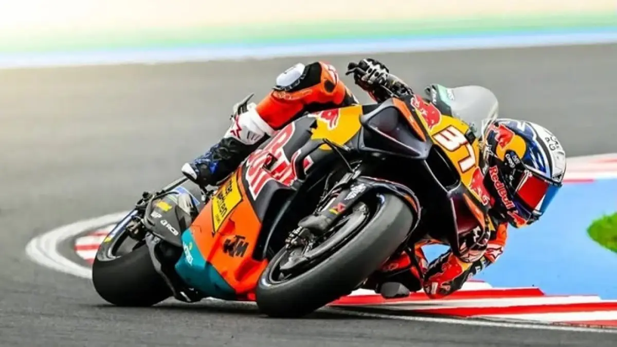 Veda Ega Pratama mengakui kesalahan usai crash di Moto3 Belanda 2026. Pebalap Honda Team Asia siap bangkit di GP Jerman. (Pinterest) 