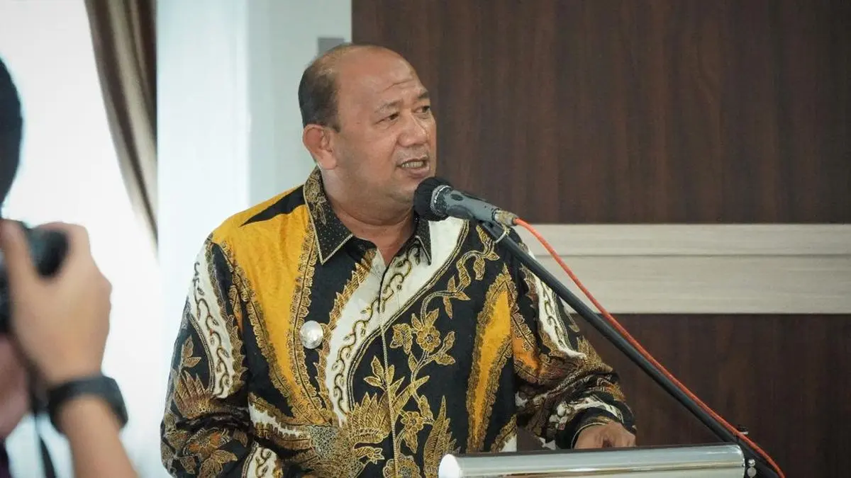 Bupati Langkat Syah Afandin diamankan dalam OTT KPK, ruang kerja disegel, dugaan korupsi proyek masih didalami penyidik.