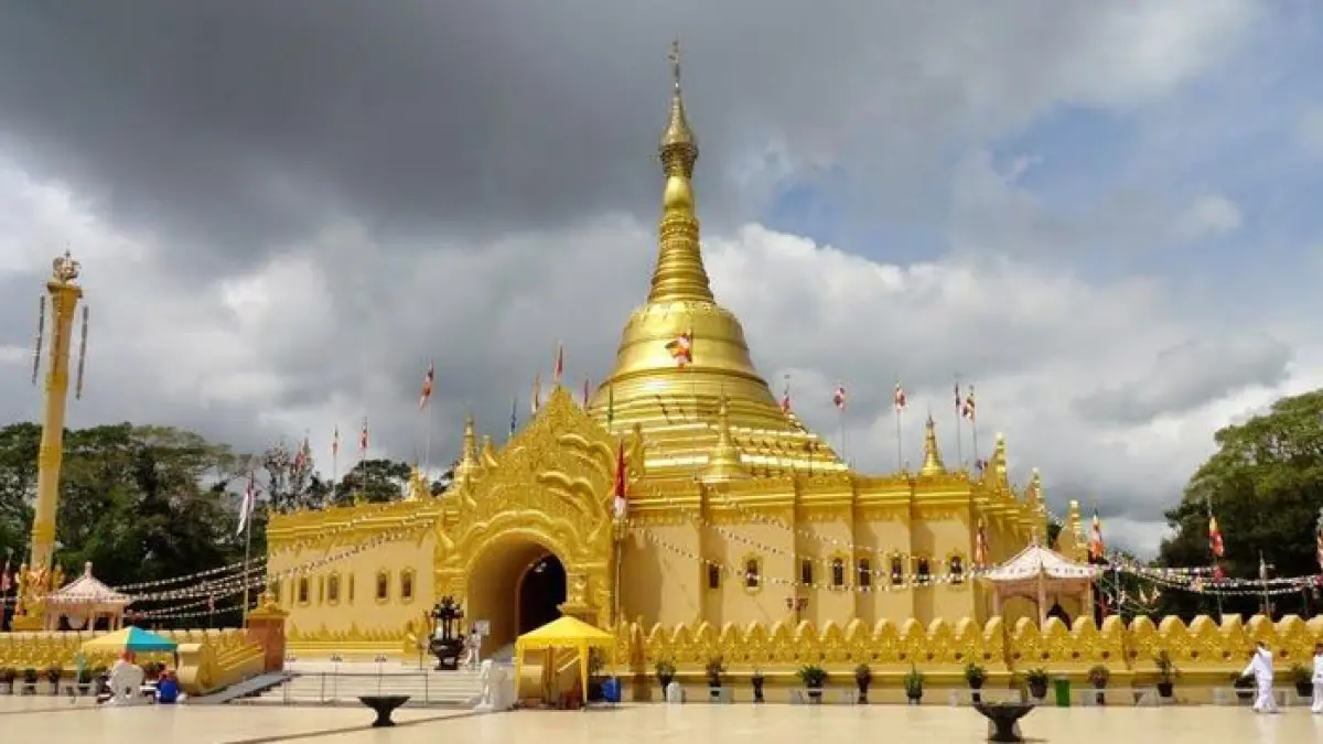 Wisata Berastagi 2026, Gundaling Hilltop, Taman Alam Lumbini, Sidebuk-debuk, Museum Pusaka Karo (Pinterest).