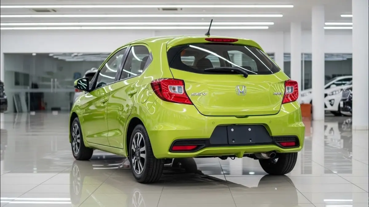 Harga Honda Brio 2026 mulai Rp170 jutaan. Simak spesifikasi, fitur terbaru, desain modern, hingga perkiraan harga Brio RS yang tembus Rp230 jutaan. (Youtube. com)
