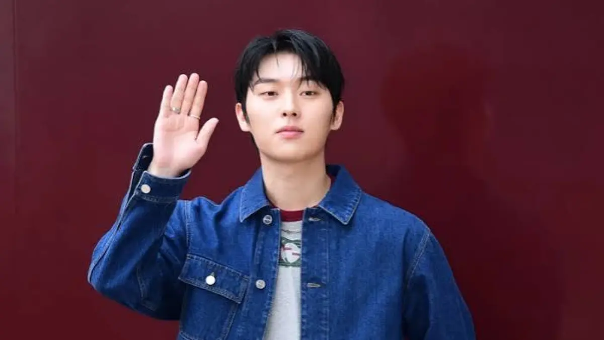 Intip Berita Choi Hyun Wook mengenai total kekayaan melimpah 2026, koleksi mobil mewah listrik BMW i7, hingga hunian apartemen elitnya di Seoul.