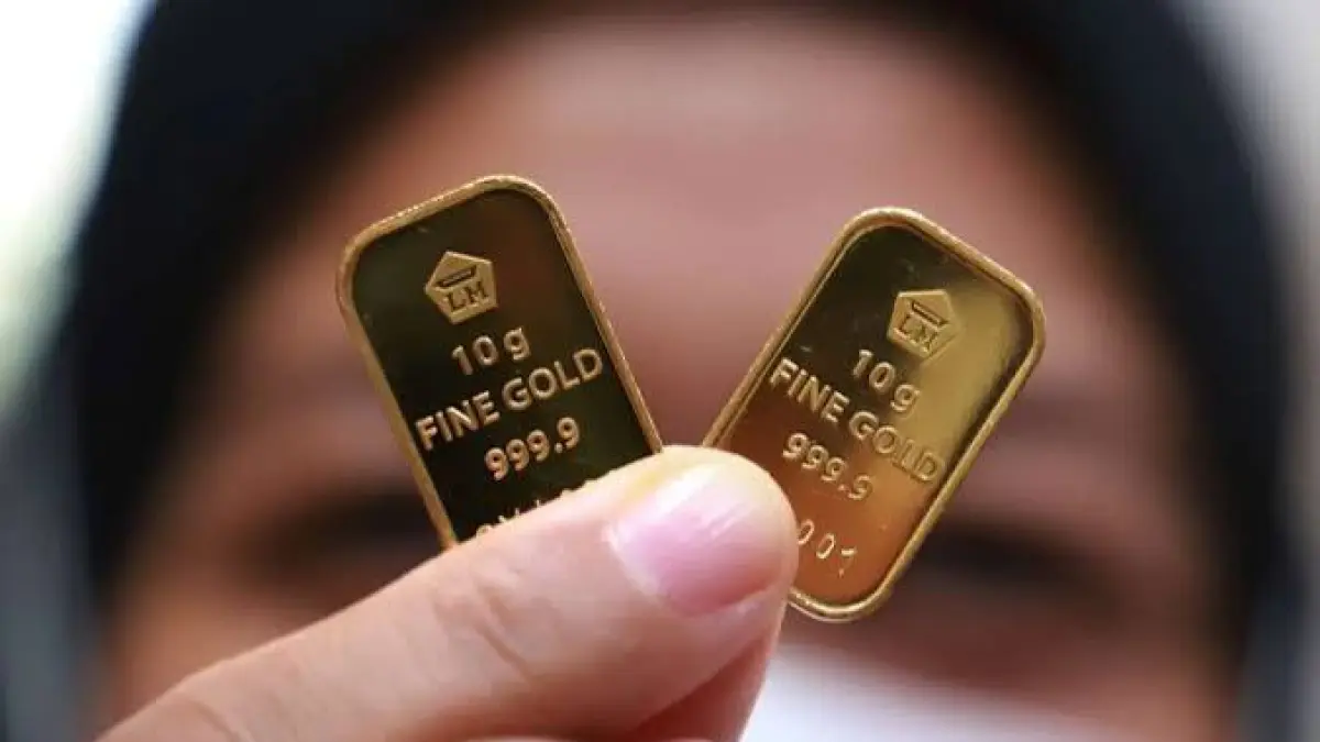 Lonjakan drastis Harga Emas Antam hari ini di Pegadaian tembus Rp2.777.000 per gram. Intip rincian kenaikan produk UBS dan nilai buyback terbaru di sini!
