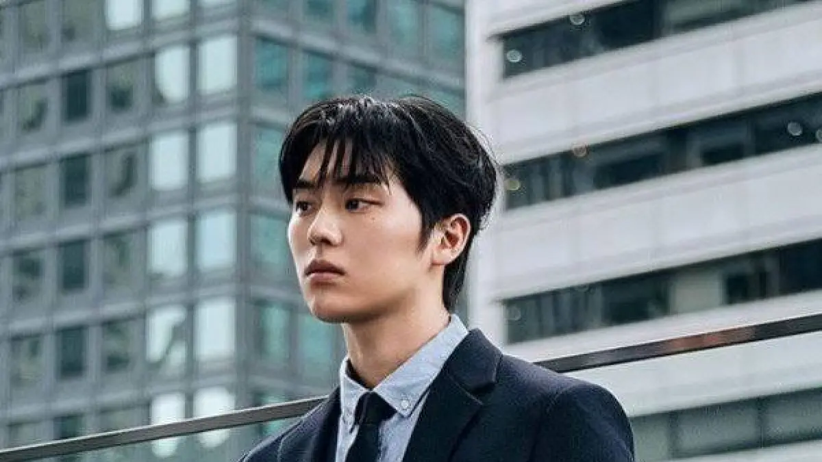 Mengulas Berita Choi Hyun Wook terbaru 2026. Simak perjalanan kariernya dari cedera baseball tragis hingga sukses membintangi serial Netflix.