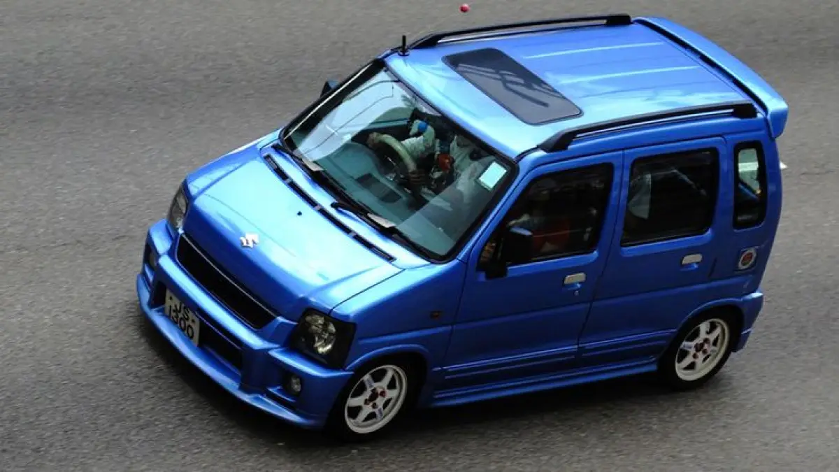 Suzuki Karimun Wagon R, Karimun Estilo, dan Daihatsu Ayla menjadi rekomendasi mobil bekas Rp60 jutaan dengan BBM irit, perawatan murah, dan fitur lengkap (Pinterest).