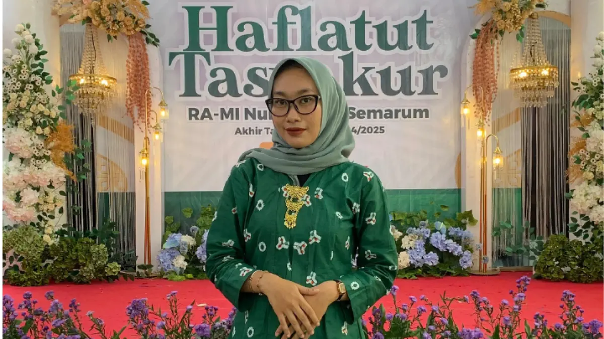 TEKUN: Galih Rahajeng Pangestuti, warga Desa Kamulan, Kecamatan Durenan, bertekad mencetak generasi penerus bangsa yang berkarkter. (GALIH RAHAJENG PANGESTUTI UNTUK RADAR TRENGGALEK)
