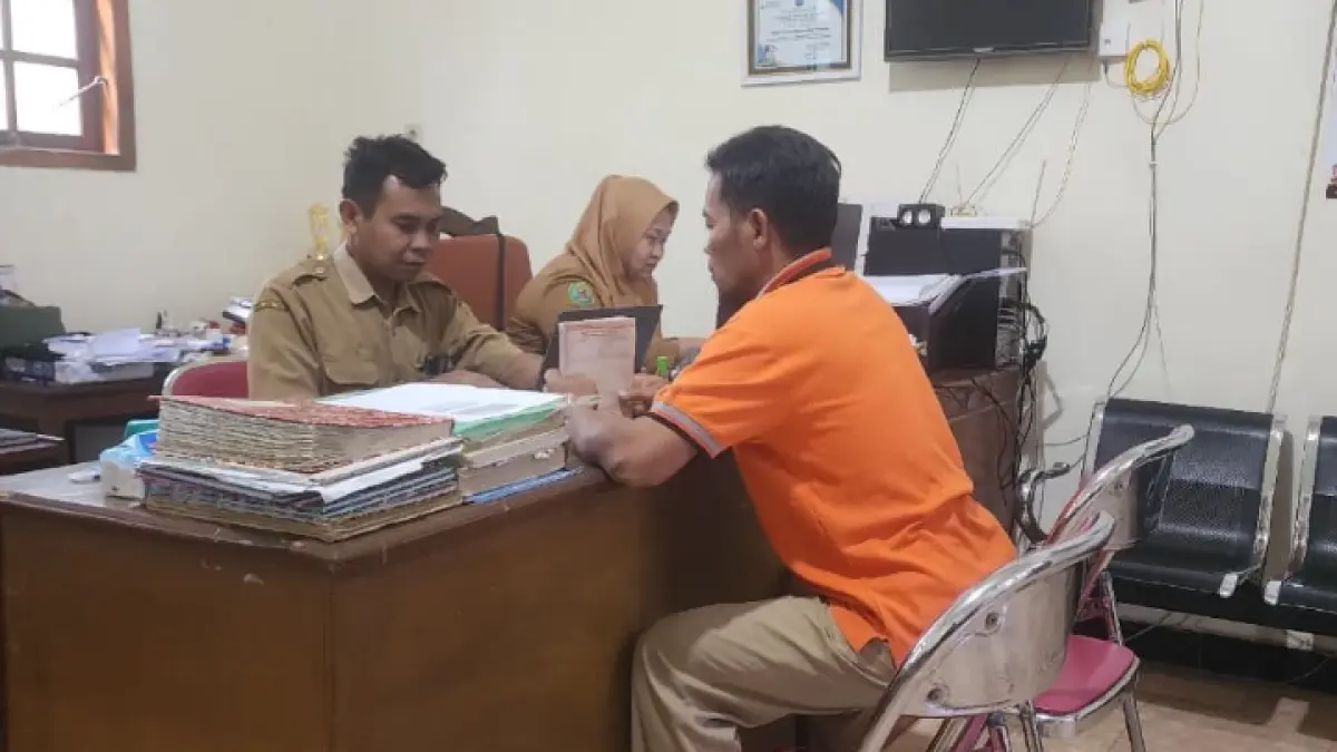 Pilkades Pogalan 2027 mulai menghangat, tiga bakal calon muncul, pemdes siapkan tahapan dan anggaran sejak dini.(GUNAWAN/RADAR TRENGGALEK)
